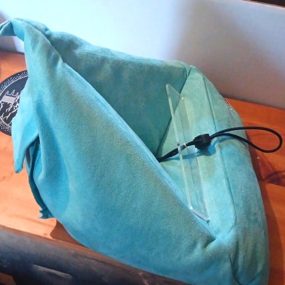 The Bookseat- In-bed book holder pillow - Picture 6 of 8